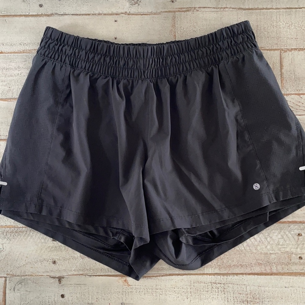 Layer 8 shorts